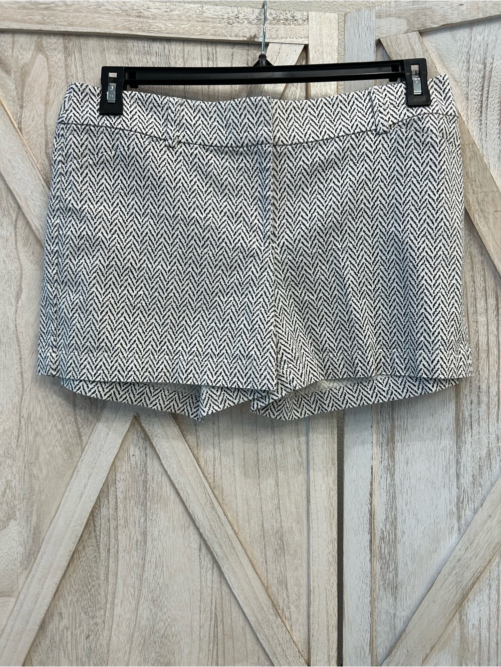 White House Black Market Black & White Chevron High-Waist Shorts